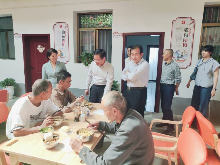 簡篇-山西省運(yùn)城市民政局調(diào)研西安市高陵區(qū)養(yǎng)老助餐服務(wù)工作